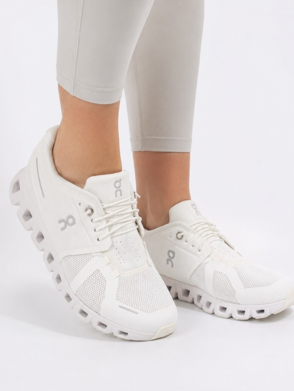 On Cloud White Mesh Running Sneakers Lightweight Athletic Shoes S9.5